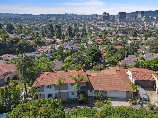 Building Photo - 1445 Melwood Dr