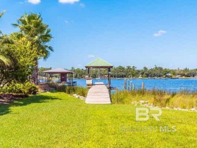 Foto del edificio - 5140 Skiff Ln