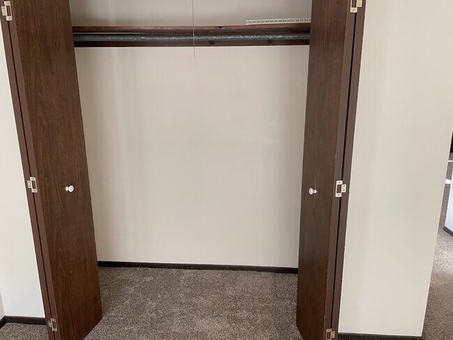 Foto del edificio - 512 Breezy Point Dr