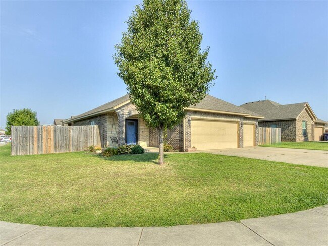 Foto del edificio - 7201 Meadow Lake Dr