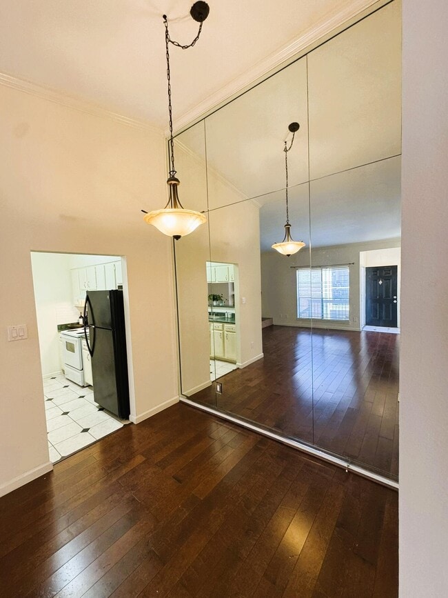 Building Photo - 2001 Bering Dr