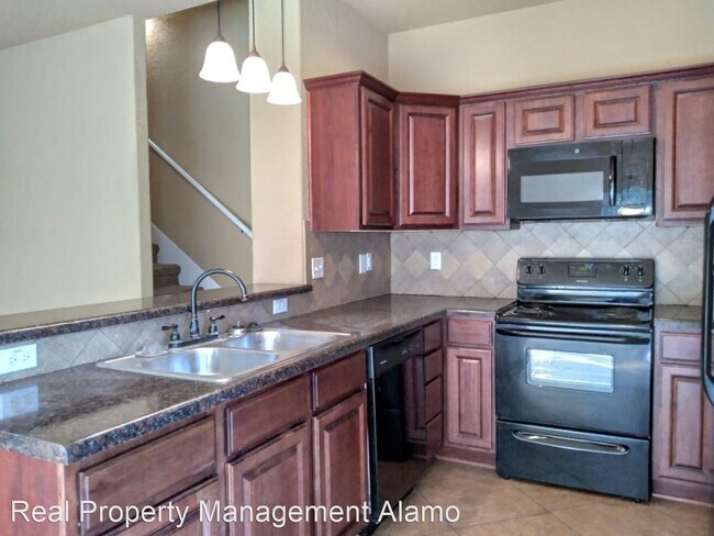 Building Photo - 3 br, 2.5 bath House - 7418 Moss Brook #102