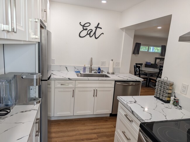 Foto del edificio - 10911 Sunray Pl