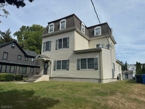 Building Photo - 56 Woodward Ave