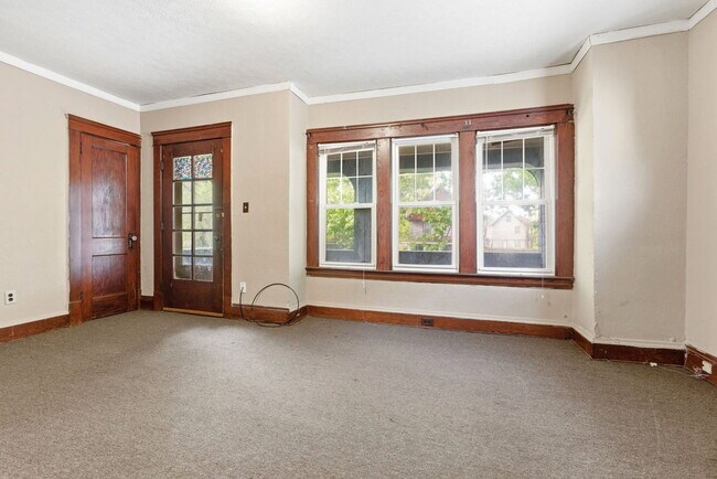 Foto del edificio - 13615 Earlwood Rd