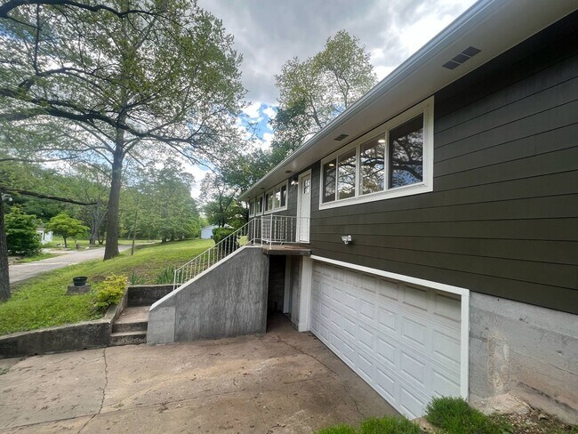 Building Photo - COMING SOON: READY BY JUNE 1ST FOR MOVE IN...