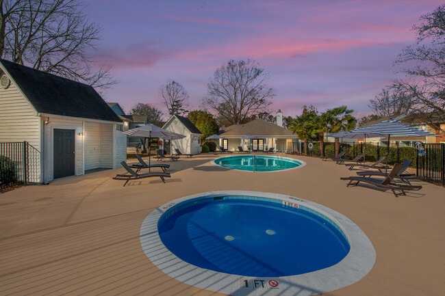 Building Photo - Yorktowne Village Apartments