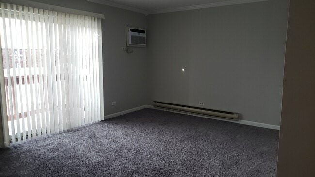 Building Photo - 1033 Spruce St