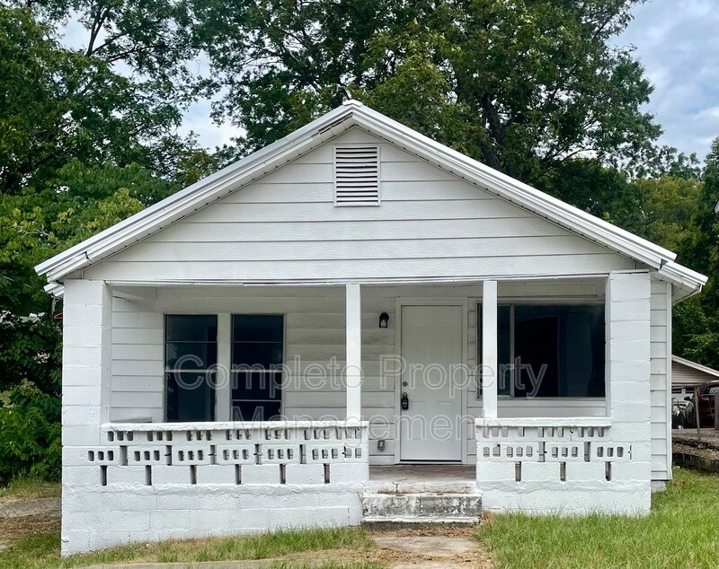 Primary Photo - 4344 44th Ave N