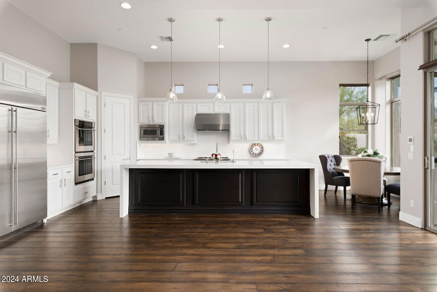 Foto principal - 9901 E Edgestone Dr