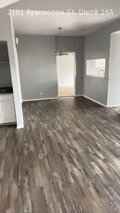 Foto principal - 2101 Remington St