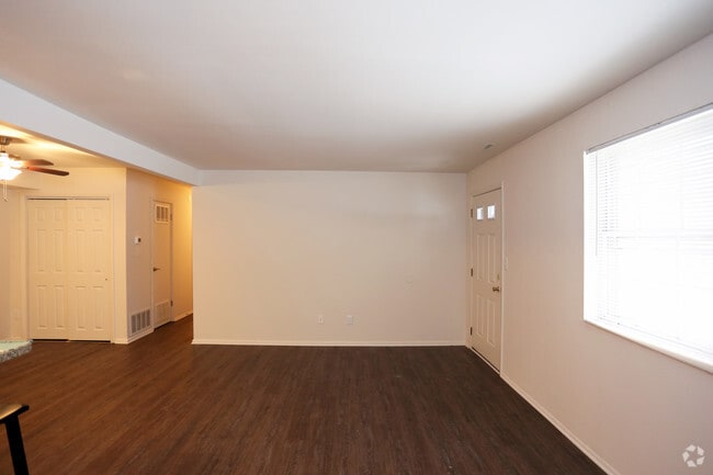 Living Room - Upgraded Home - Green Valley Apartments