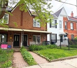 Building Photo - 72 St Clarens Ave