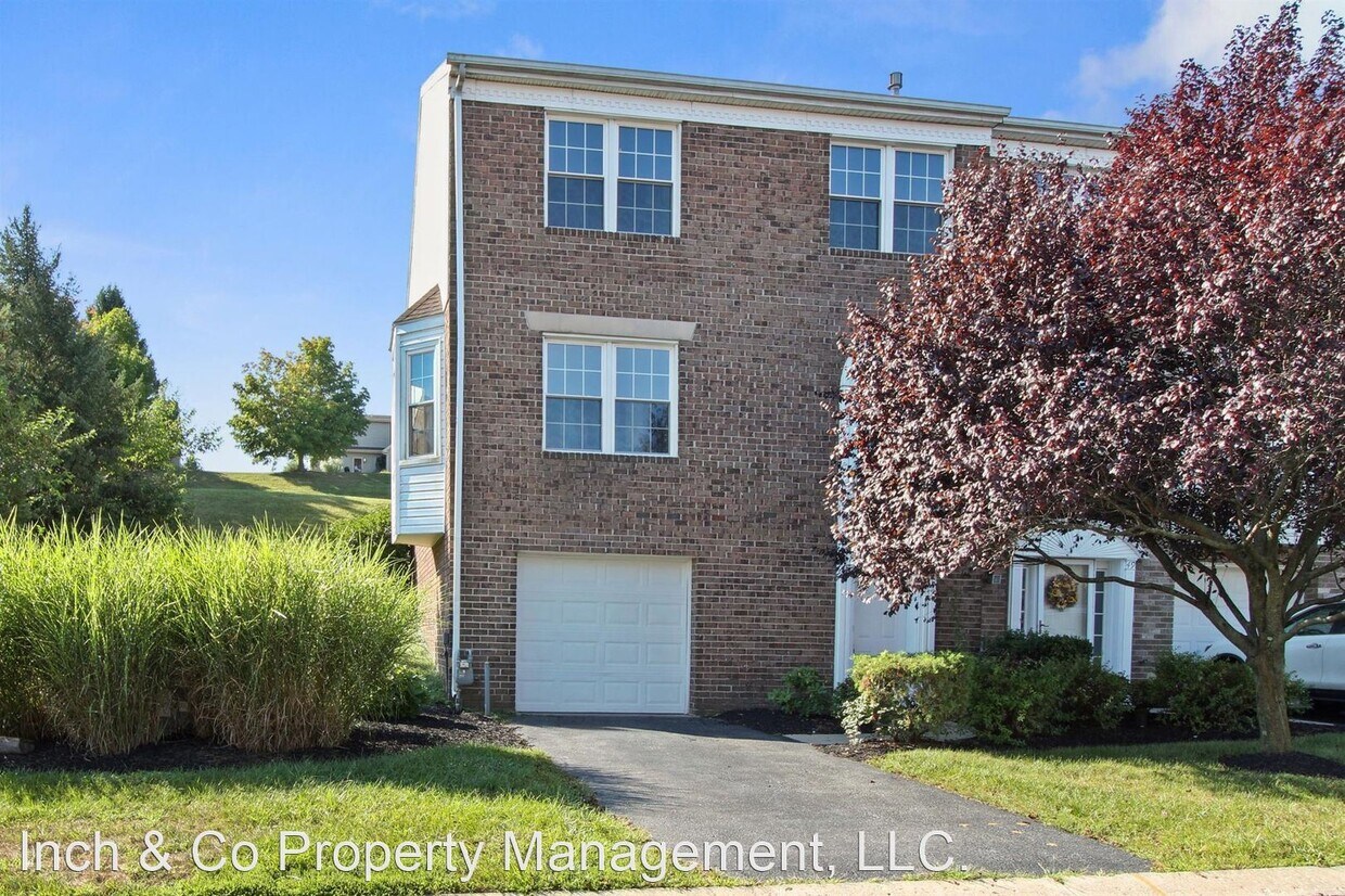 Primary Photo - 3 br, 2.5 bath House - 51 Jayme Dr