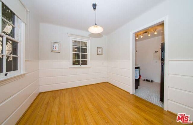 Foto del edificio - 157 South Westmoreland Avenue