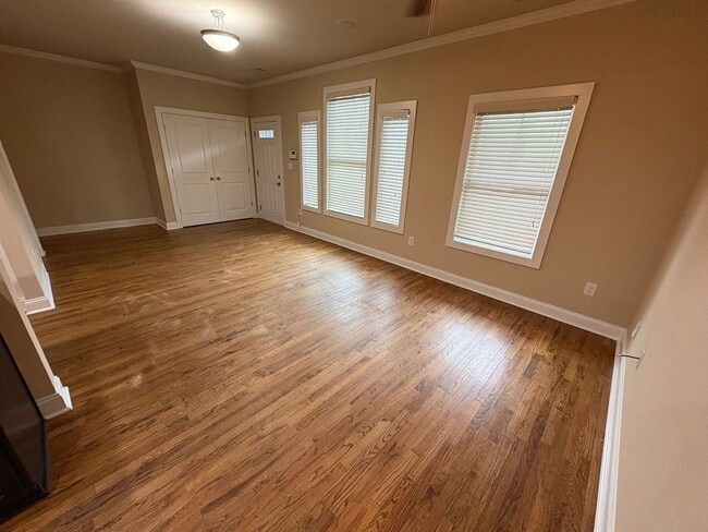 Photo - PRE-LEASING FOR AUGUST 6TH, 2026! House