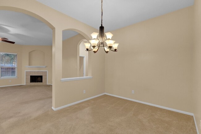 Building Photo - 1803 Riane Ln