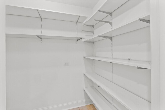 Foto del edificio - 4201 Sevan St