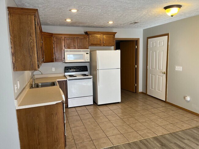 Building Photo - S0059-MF2-E1