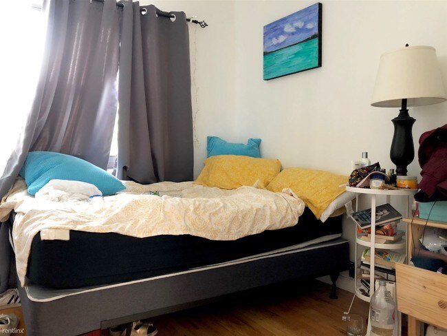 Foto del edificio - 2 br, 1 bath  - 122 Leonard St