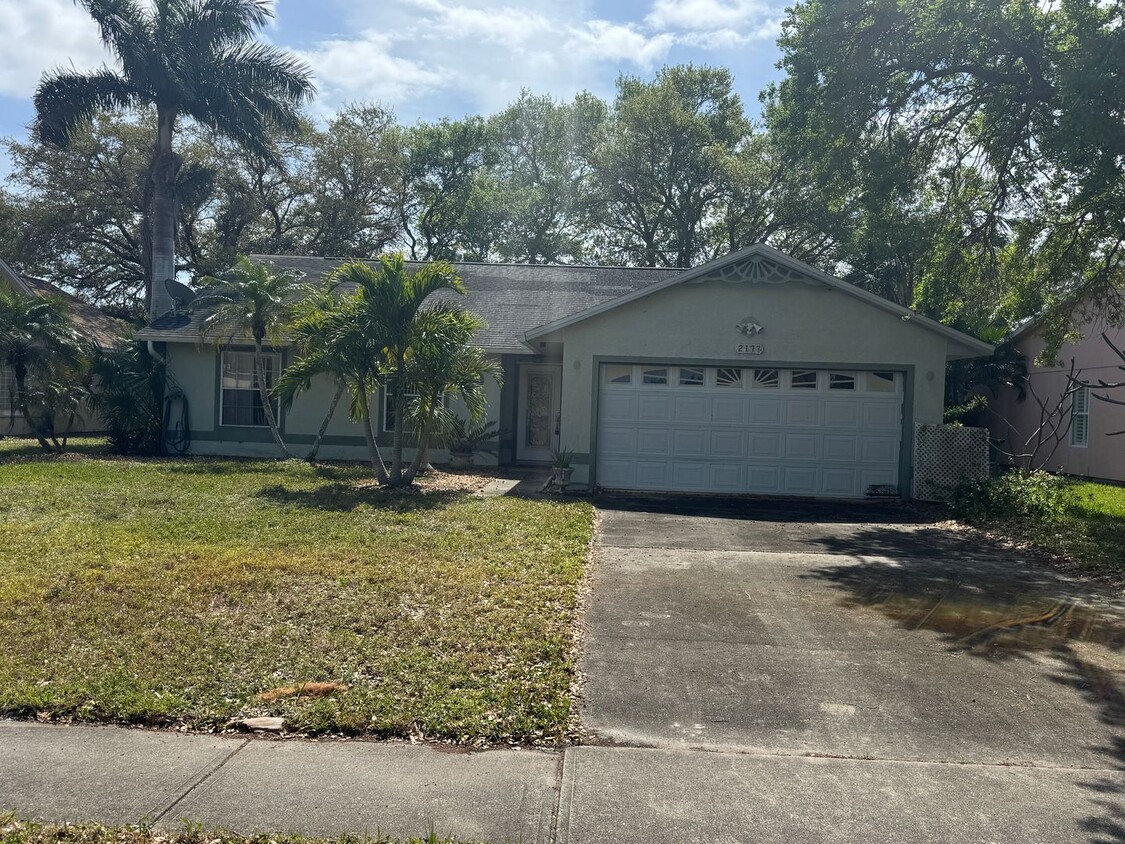 Foto principal - 2177 Royal Poinciana Blvd