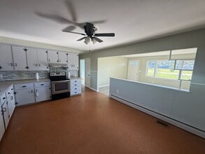 Building Photo - 894 Garland Rd