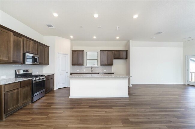 Foto del edificio - 2320 Roaring River Trail