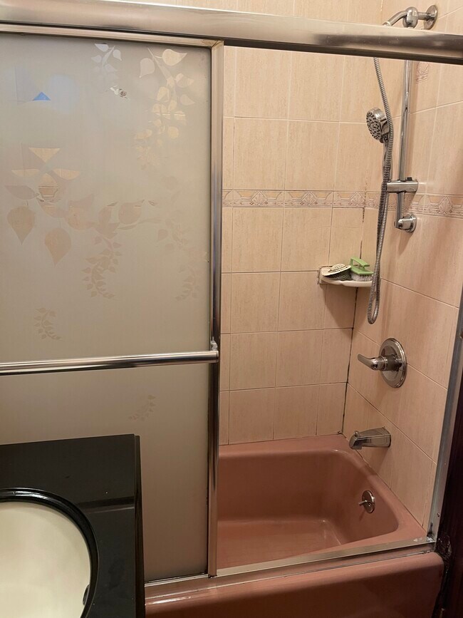 Foto del edificio - 470 63rd St