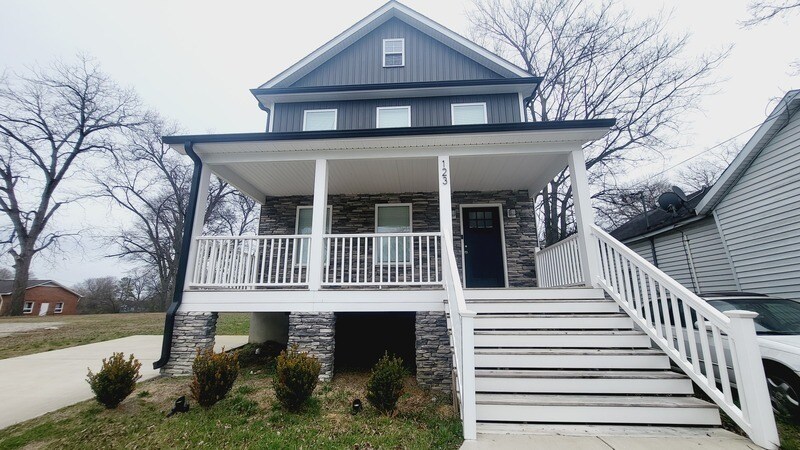 Primary Photo - 123 Pleasant Hill St