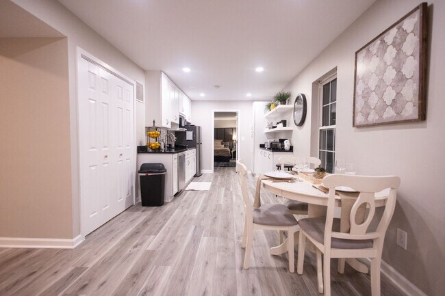 Foto del edificio - 9220 Weathersfield Dr