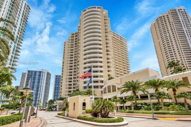 Foto del edificio - 888 Brickell Key Dr
