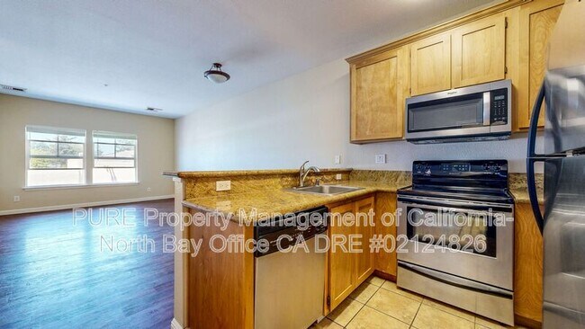 Building Photo - 110 5th St
