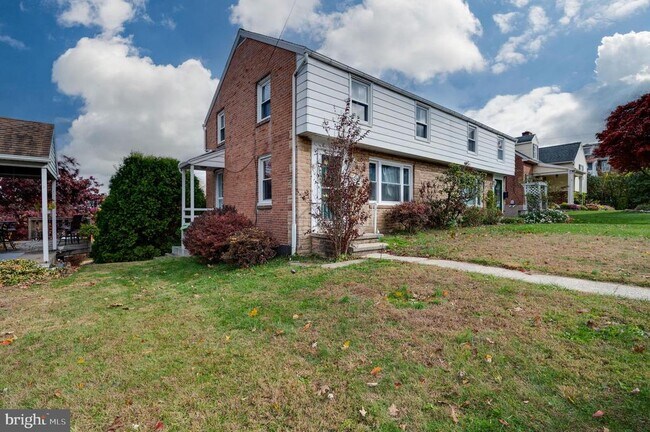 Foto del edificio - 117 E Broad St