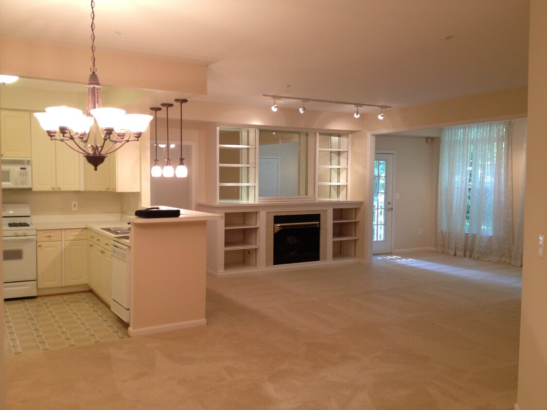 7710 Haynes Point Way Unit E, Alexandria, VA 22315 Condo for Rent in
