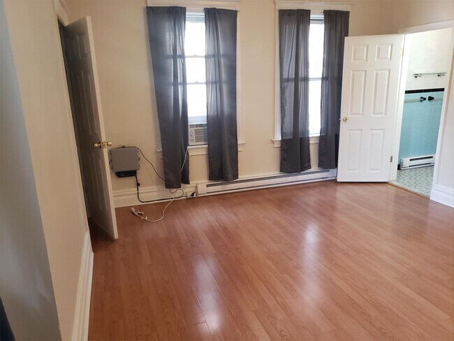 Foto del edificio - 620 Summerlea St