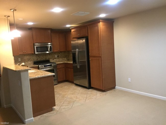 Foto del edificio - 311 Blossom Rock Ln