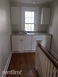 Primary Photo - 1 br, 1 bath Apartment - 14 COLLETT ST