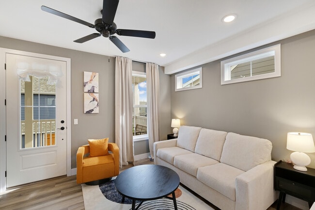 Foto del edificio - 214 Great Loop E Dr