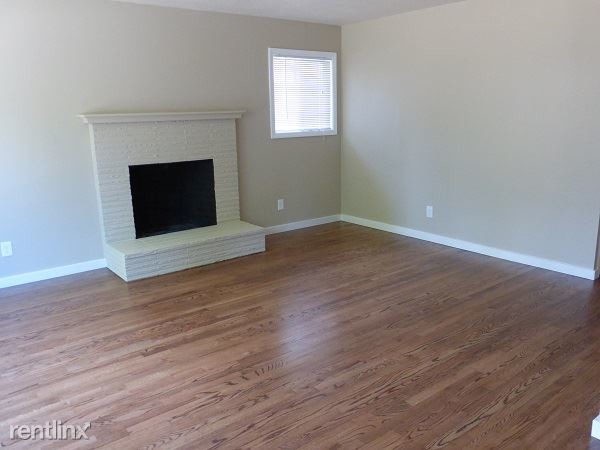 Building Photo - 3 br, 1 bath House - 11109 SE 52nd Ave