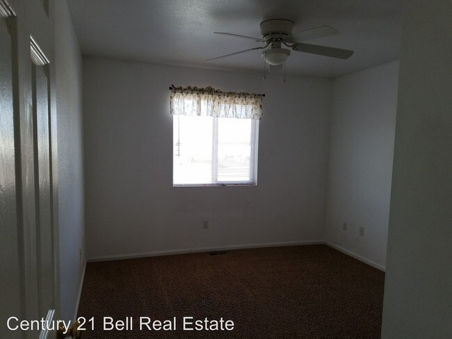 Building Photo - 3 br, 2.5 bath House - 346 Maddies Way