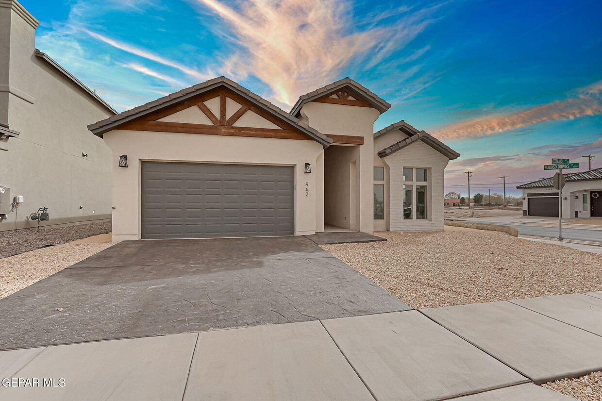Foto principal - 962 Keenland Ave