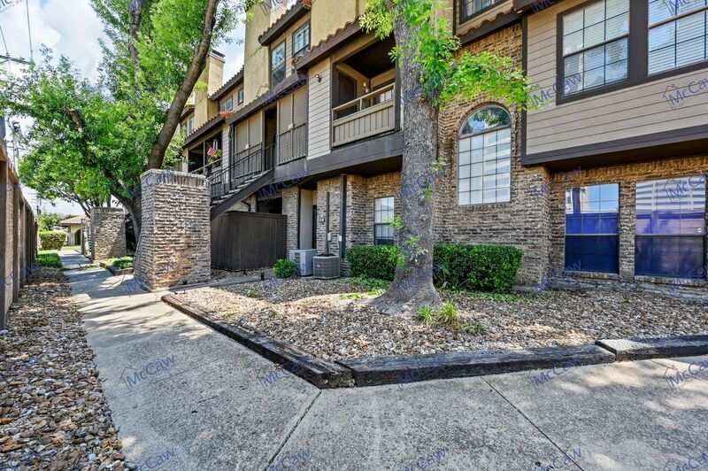 5757 E University Blvd Unit 27Z, Dallas, TX 75206 Condo for Rent in