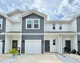 Building Photo - 4177 Pendragon Cir