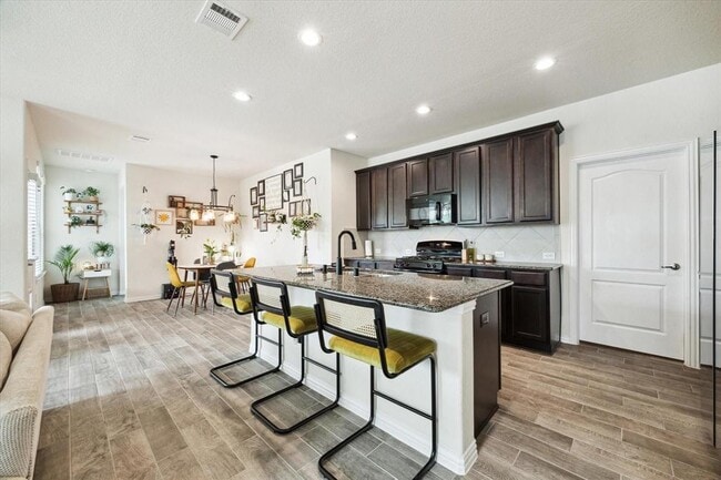 Building Photo - 13347 Pecan Trails Dr
