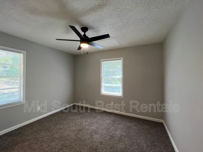 Foto del edificio - 3740 Denver St