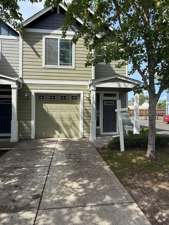 Building Photo - 2415 NE 113th Ct