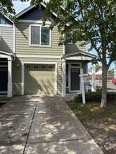 Building Photo - 2415 NE 113th Ct