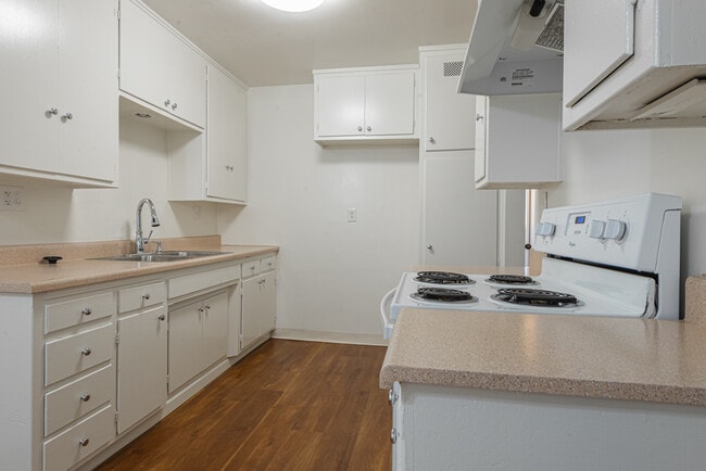 Building Photo - 11522 Colima Rd
