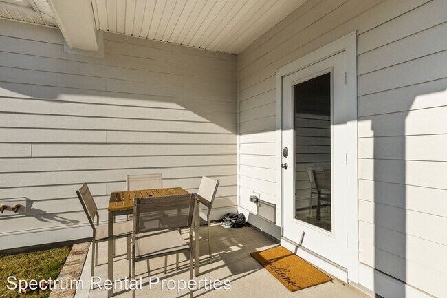 Building Photo - 3 br, 2.5 bath House - 204 Great Egret Way