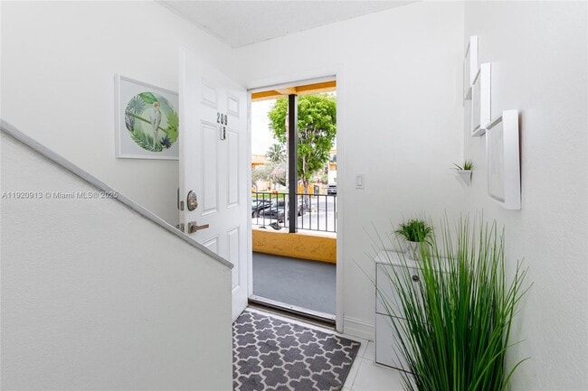 Foto del edificio - 245 NW 109th Ave